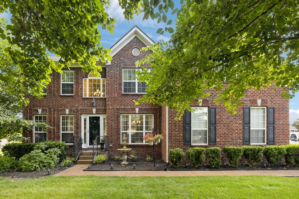 2311 Sunland Ct, Murfreesboro, TN 37128