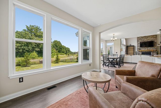3438 Woodland Drive, Hilliard, OH 43026