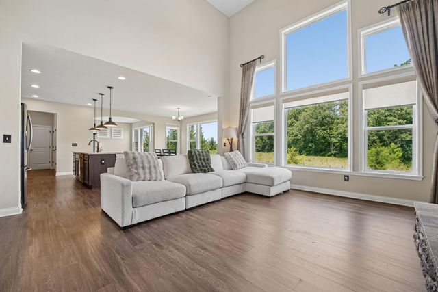 3438 Woodland Drive, Hilliard, OH 43026