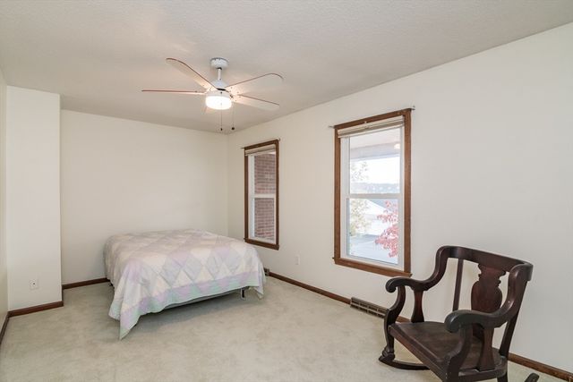 6 Castle Hill Road E, Agawam, MA 01001