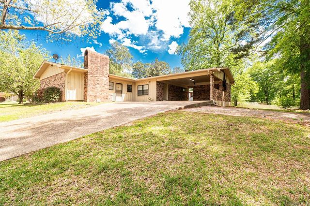 1222 Crestwood Dr., El Dorado, AR 71730