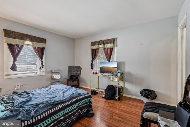 32 MILLBROOK DR, Willingboro, NJ 08046