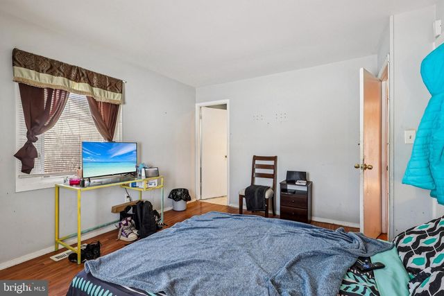 32 MILLBROOK DR, Willingboro, NJ 08046