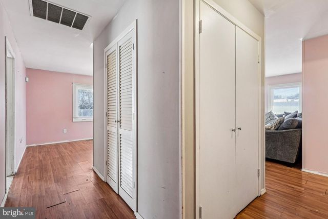 32 MILLBROOK DR, Willingboro, NJ 08046