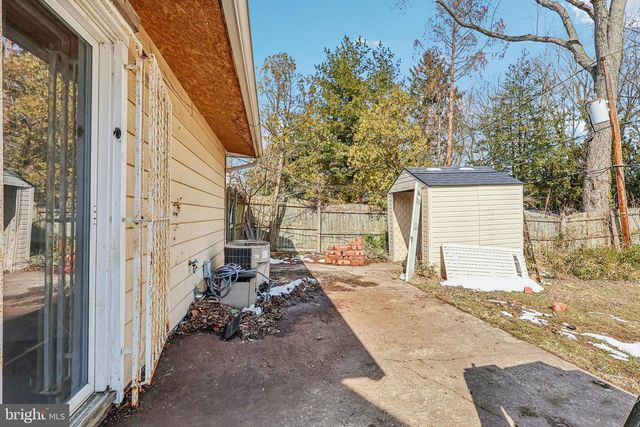 32 MILLBROOK DR, Willingboro, NJ 08046