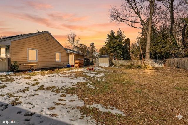 32 MILLBROOK DR, Willingboro, NJ 08046