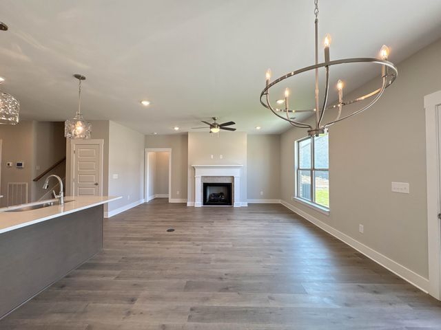 106 Turf Way Street, Gallatin, TN 37066