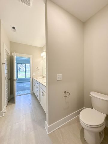 106 Turf Way Street, Gallatin, TN 37066