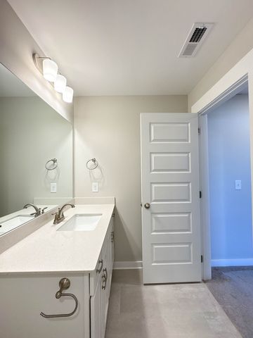 106 Turf Way Street, Gallatin, TN 37066