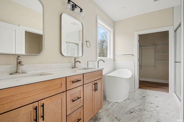 20470 Longboat Court, Bristol, IN 46507