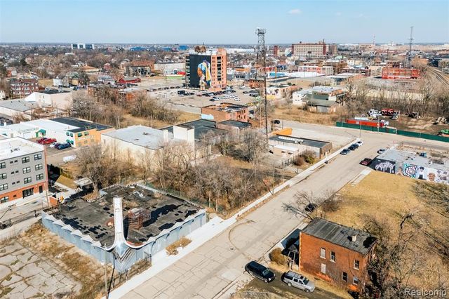 277 E Baltimore Street, Detroit, MI 48202