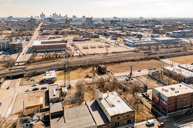 277 E Baltimore Street, Detroit, MI 48202