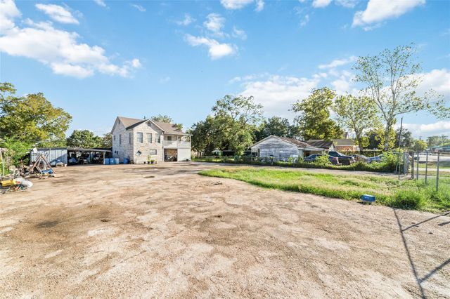 8023 Findlay Street, Houston, TX 77017