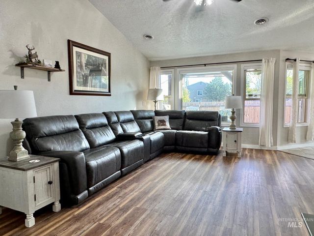 16825 N Darmady, Nampa, ID 83687