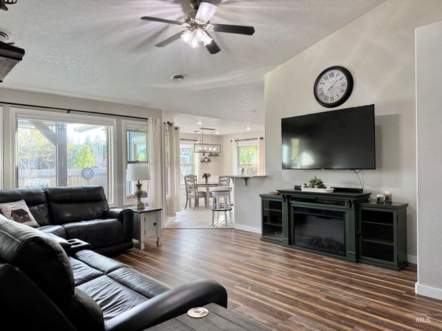 16825 N Darmady, Nampa, ID 83687