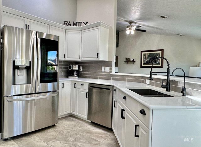 16825 N Darmady, Nampa, ID 83687