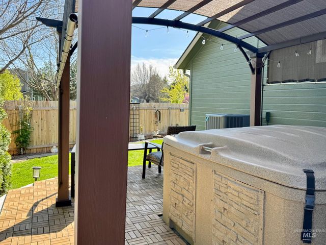 16825 N Darmady, Nampa, ID 83687