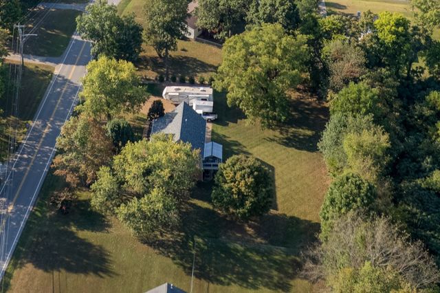 809 Hillside Dr, Springfield, TN 37172