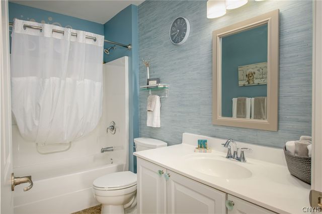 4590 Moonglow Drive, Onondaga, NY 13078
