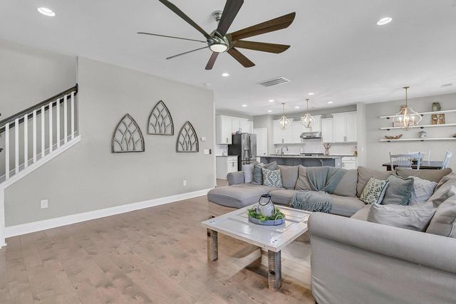 271 Palmetto Walk Drive, Summerville, SC 29483