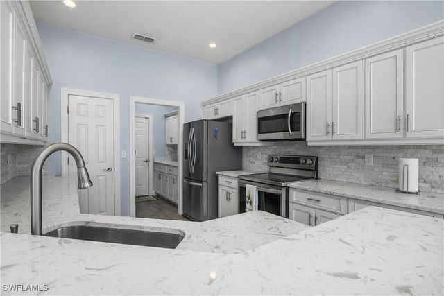 23188 Oakglen LN, Estero, FL 34135