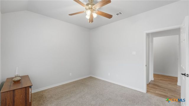 195 Cheyenne Lane, Kingsbury, TX 78638