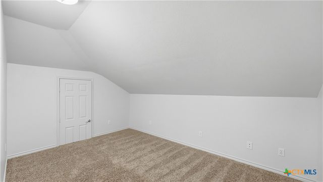 195 Cheyenne Lane, Kingsbury, TX 78638