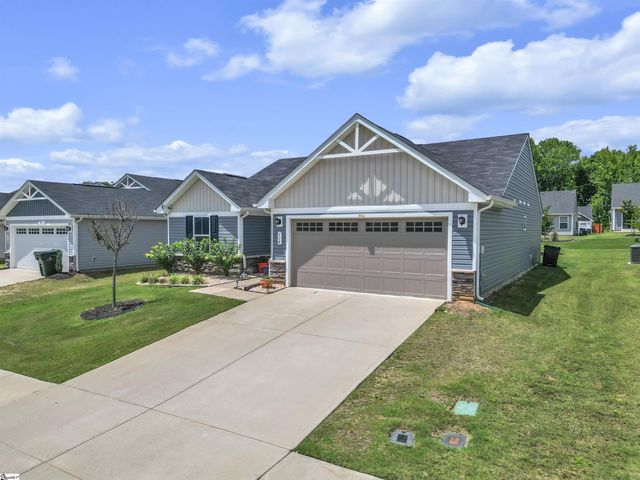 114 Sylvester Street, Fountain Inn, SC 29644