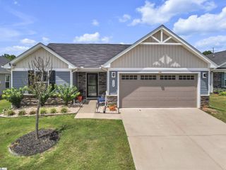114 Sylvester Street, Fountain Inn, SC 29644