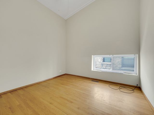 4942 N Sheridan Road 7, Chicago, IL 60604