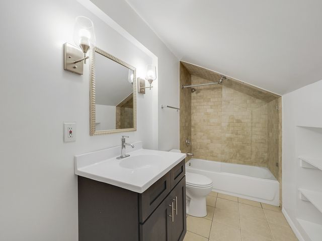 4942 N Sheridan Road 7, Chicago, IL 60604