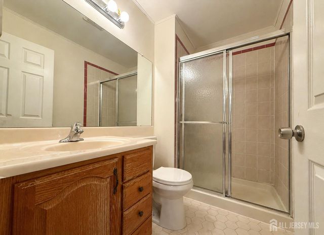 161 Applegate Lane, East Brunswick, NJ 08816