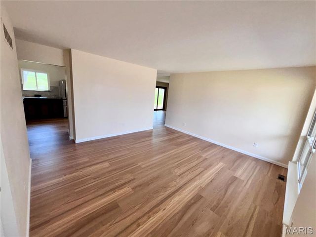 4147 Bain Court Court, Bridgeton, MO 63044