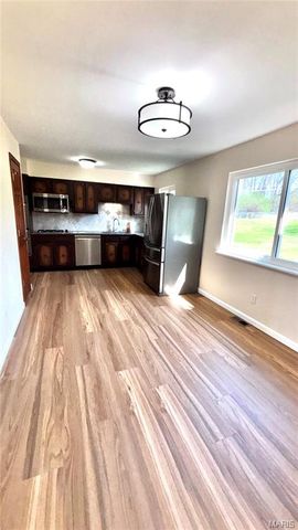 4147 Bain Court Court, Bridgeton, MO 63044