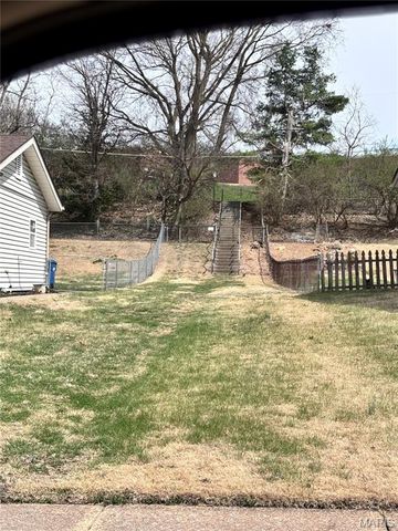 4147 Bain Court Court, Bridgeton, MO 63044