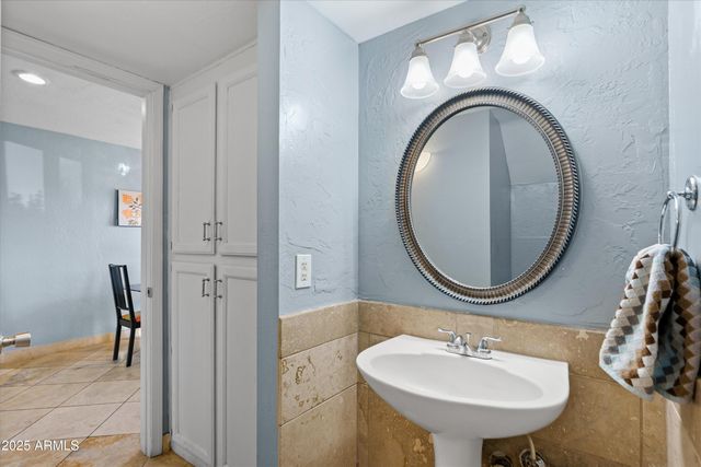 4600 N 68TH Street 379, Scottsdale, AZ 85251