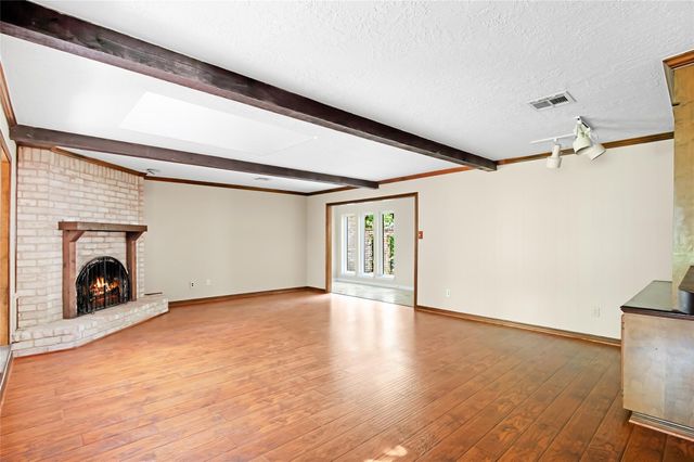 2123 Laurel Hill Drive, Kingwood, TX 77339