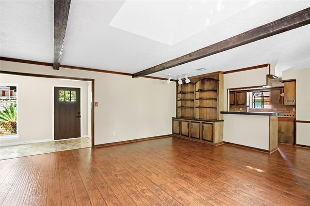 2123 Laurel Hill Drive, Kingwood, TX 77339