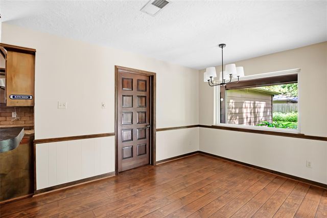 2123 Laurel Hill Drive, Kingwood, TX 77339