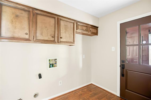 2123 Laurel Hill Drive, Kingwood, TX 77339