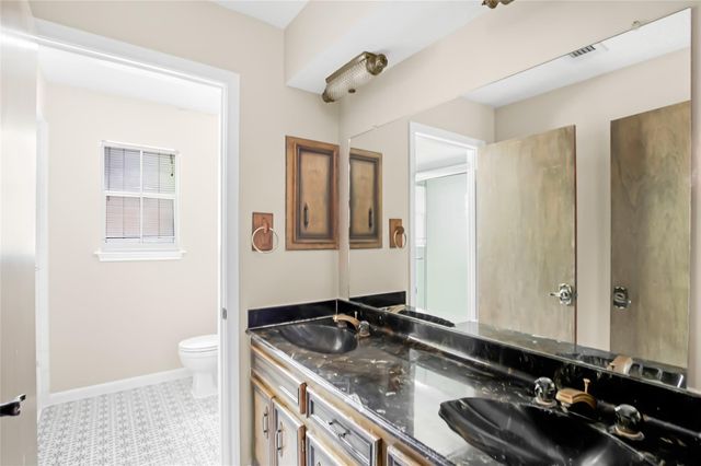 2123 Laurel Hill Drive, Kingwood, TX 77339