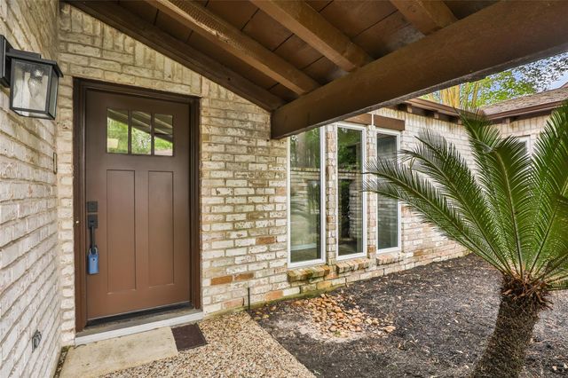 2123 Laurel Hill Drive, Kingwood, TX 77339