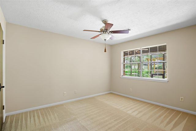 2123 Laurel Hill Drive, Kingwood, TX 77339