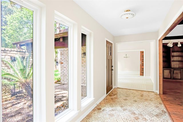 2123 Laurel Hill Drive, Kingwood, TX 77339