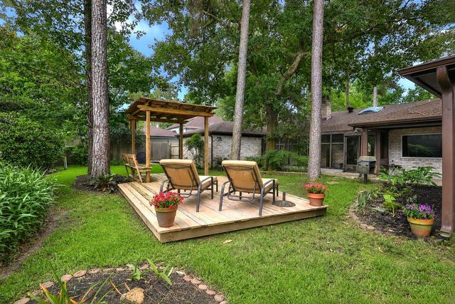 2123 Laurel Hill Drive, Kingwood, TX 77339