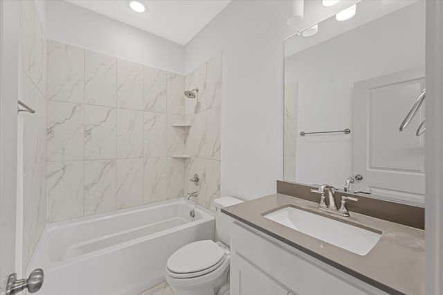 691 Vista Oaks Road, Lewisville, TX 75067