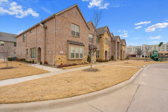 691 Vista Oaks Road, Lewisville, TX 75067
