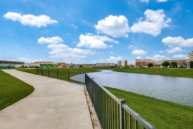 691 Vista Oaks Road, Lewisville, TX 75067