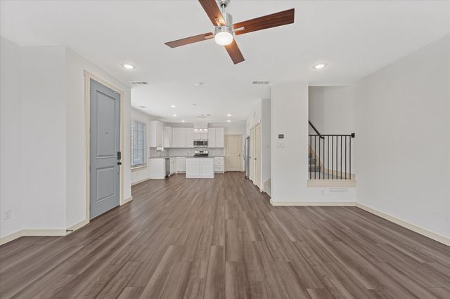 691 Vista Oaks Road, Lewisville, TX 75067