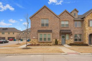 691 Vista Oaks Road, Lewisville, TX 75067